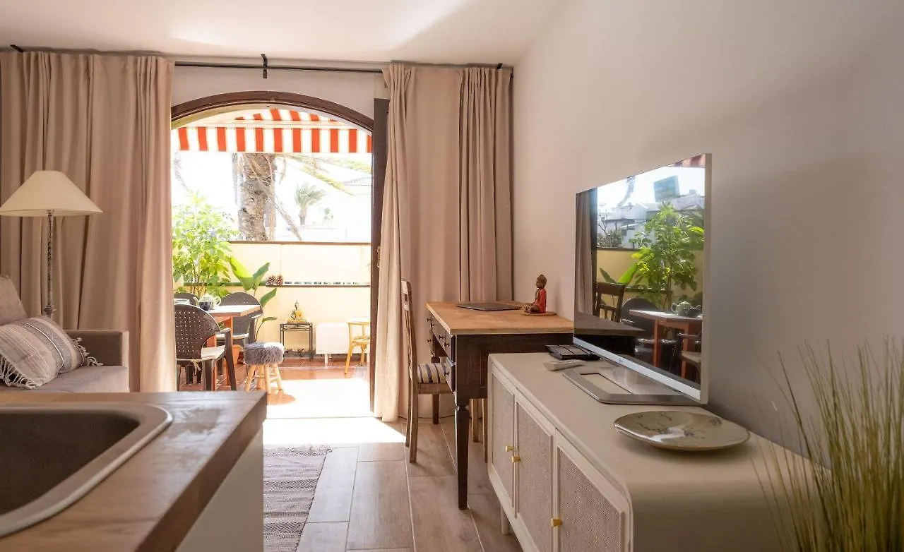 Melo'S Place - Cozy Apartment With A Sunny Terrace. Arona  Hiszpania
