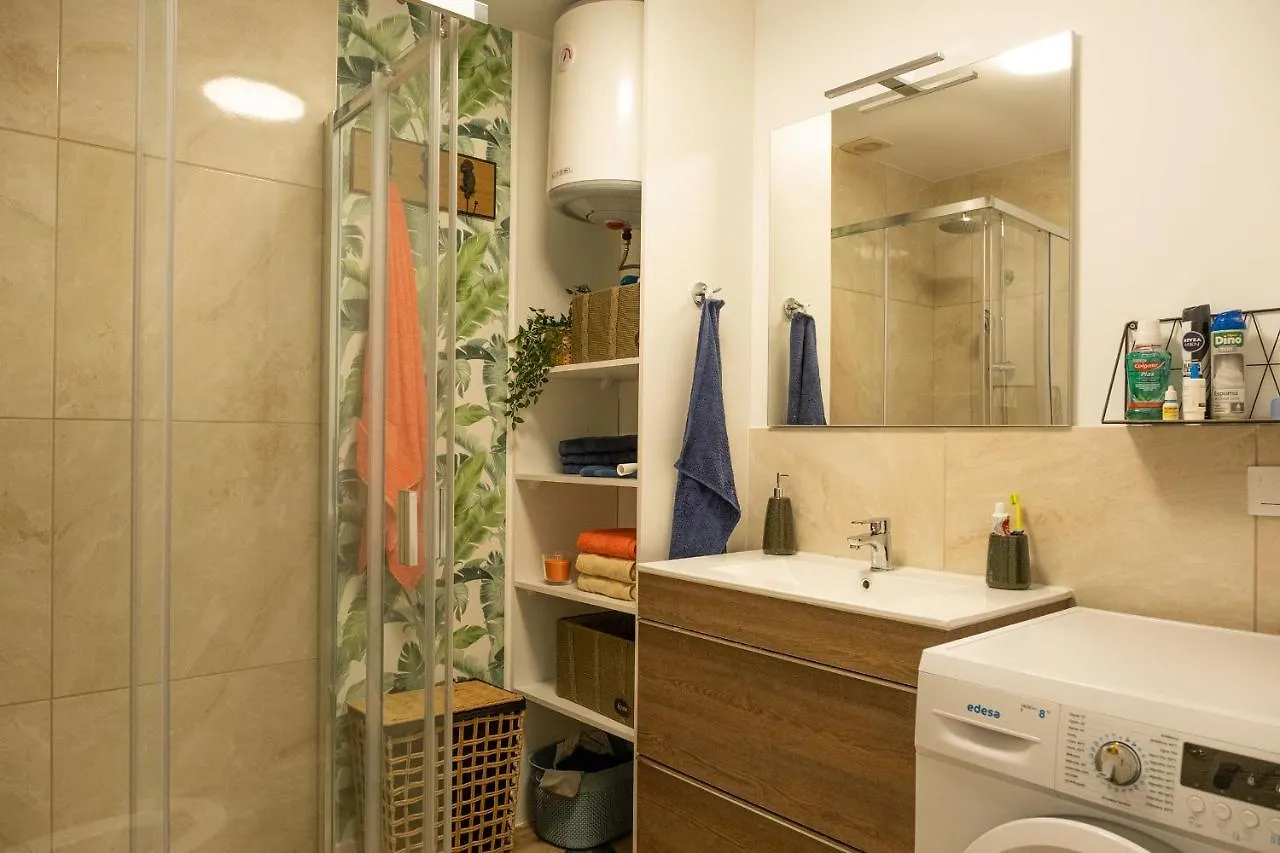 Melo'S Place - Cozy Apartment With A Sunny Terrace. Arona