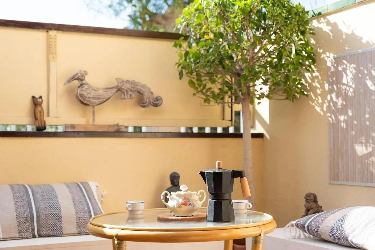 Melo'S Place - Cozy Apartment With A Sunny Terrace. Arona